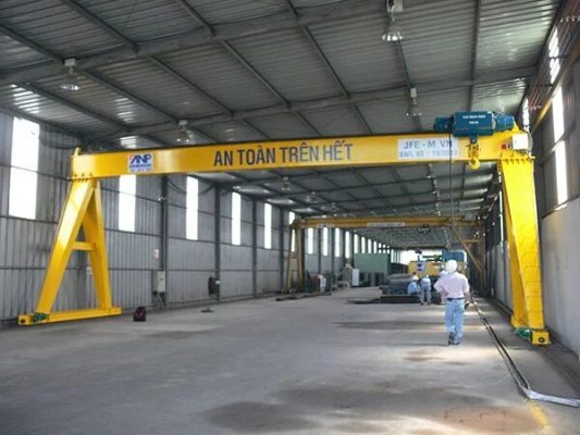 Nhà phân phối cầu trục cổng trục